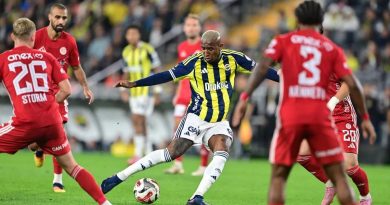 Fenerbahçe, Antalyaspor'u 2-0 Yendi <<strong>fenerbahçe, 7 haftada Antalyas