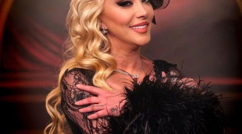 Güllü'ye Veda Güllü, 51 yaşında hayata veda etti Türk şarkıcısı