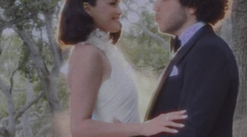 Selena Gomez Evlendi! Selena Gomez, Benny Blanco ile Nikâh Masasına