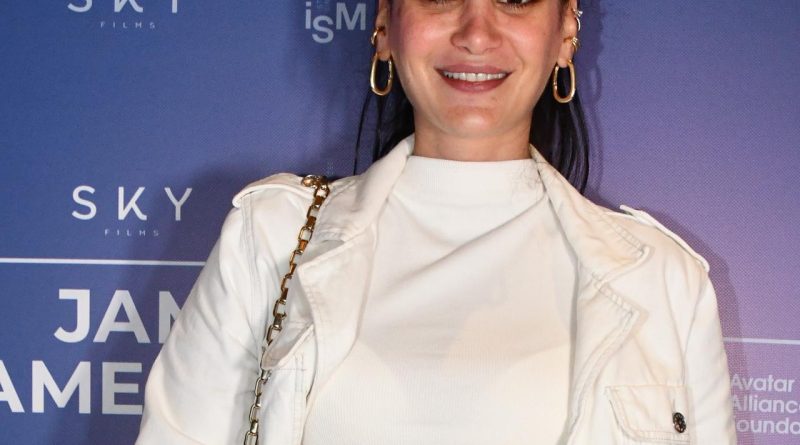 Here is a Turkish-only content with a title, no punctuation,