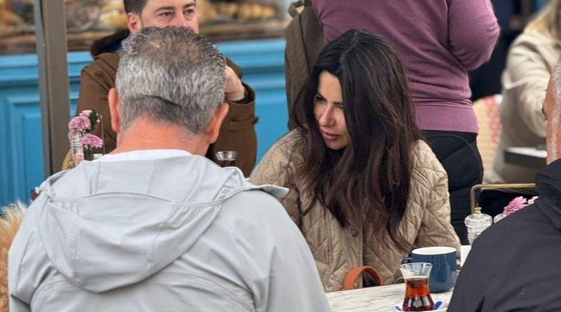 Here is the rewritten text in Turkish: Başlık: Nesrin Cavadzade'nin