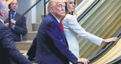 80 Birleşmiş Milletler Genel Kurulu’nun paradoksları Birleşmiş Milletler’in kalbinde,