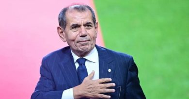 Galatasaray Başkanı Dursun Özbek, Fenerbahçe'nin Yeni Başkanı Sadettin Saran'ı Telefonla