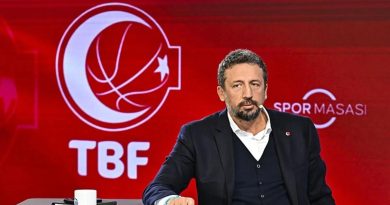 Türkoğlu: Teknik Ekiplerle Yola Devam Ediyoruz Türkoğlu: "Teknik Ekipler