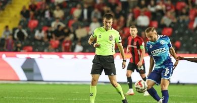 Samsunspor'un Hakem Kararlarına Büyük Tepki: Emekler Heba Edildi Samsunspor'un Hakem