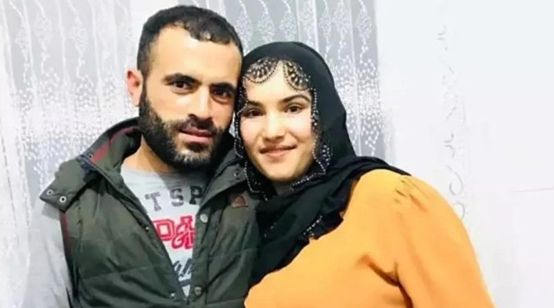 Here is the rewritten text in Turkish: Mersin'de Hamile Eşini