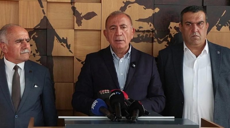 Başlık: İstanbul İl Başkanı Gürsel Tekin'ün Görevini Sürdürecek Son Dakika