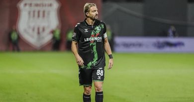 Sakaryaspor'da Caner Erkin ve Burak Altıparmak'ın cezası belli oldu! Sakaryaspor'un