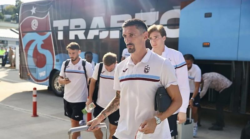 Here is the rewritten content in Turkish: Başlık: Trabzonspor'un Takım