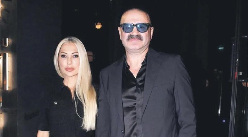 25'inci Yıl Kutlamasında Mutluluk Paylaşıldı Sezer Ailesi 25 Yılı Kutladı