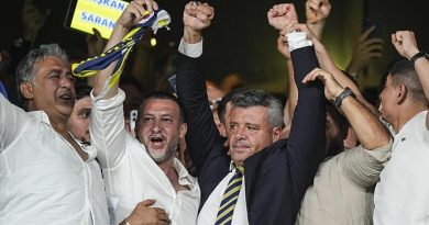 Fenerbahçe Başkanı Sadettin Saran, Futbolcularla Bir Araya Geçecek Fenerbahçe Kulübünde