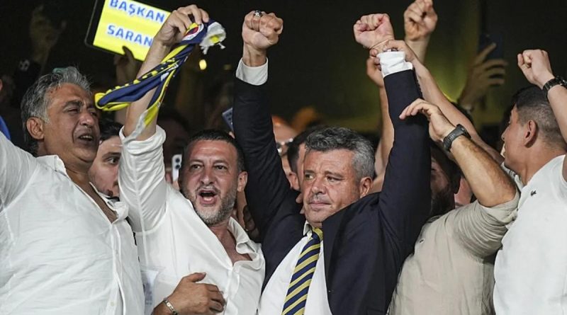 Fenerbahçe Başkanı Sadettin Saran, Futbolcularla Bir Araya Geçecek Fenerbahçe Kulübünde