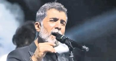 Veda Ediyorum, Sonsuz Teşekkür Veda Ediyorum, Sonsuz Teşekkür</