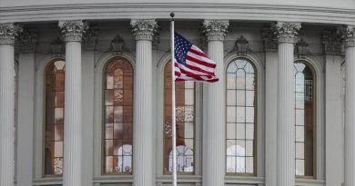 Başlık: ABD Dış Yatırımlarını Askıya Alacak ABD'de Yüksek Mahkeme Kararı