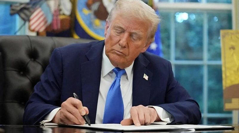 Başlık: Trump, Antifa'yı Terör Örgütü İlan Etti İçerik: Trump, Antifa'yı