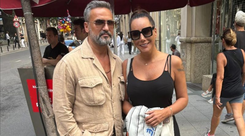 Here is the rewritten text in Turkish: Başlık: Asena ve