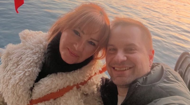 Yağmur Atacan: Yaş Farkı Konuşulmaya Devam Ediyor! Yağmur Atacan, Yaş