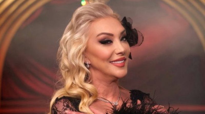 Başlık: Deniz Seki'den Güllü Açıklaması: Beraber Hapis Yattık Ünlü Şarkıcı