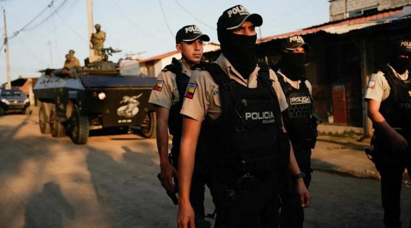 Here is the rewritten text in Turkish: Başlık: Ekvador'da Hapishane