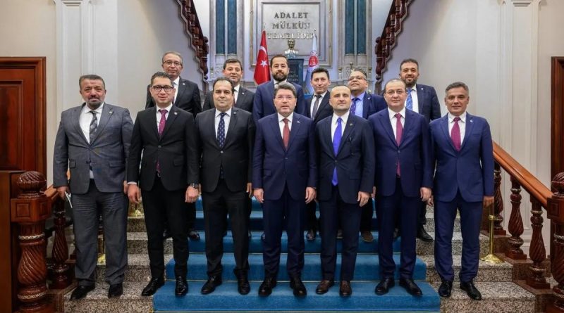 Adalet Bakanı Yılmaz Tunç, 11 İl Baro Başkanlarıyla Bir Ar