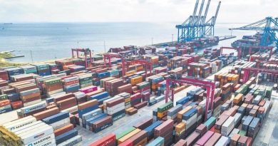 İhracatta Üçlü Rekor Türkiye ekonomisi, ihracatında üçlü rekor kırarak, tarihin