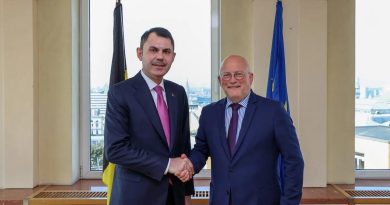 Belçikalı Mevkidaşı ile İşbirliği: Her Alanda Geliştirmeye Hazırız Bakan Kurum,