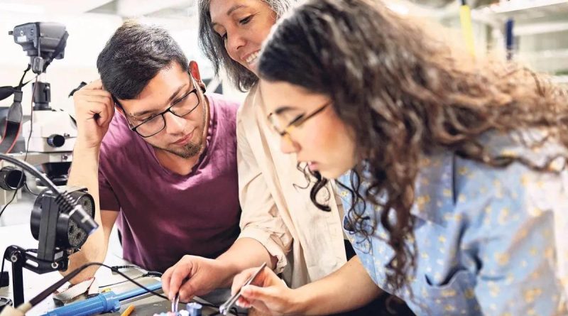 Üniversite Öğrencilerinin Staj Süreleri Değişiyor Üniversite Öğrencilerinin Mesleki