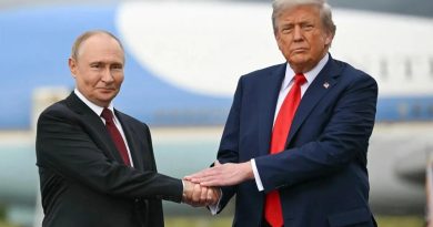 Here is the rewritten content in Turkish: Başlık: Kremlin'den Trump-Putin