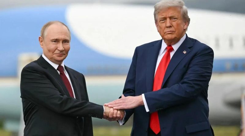 Here is the rewritten content in Turkish: Başlık: Kremlin'den Trump-Putin