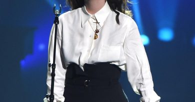 Başlık: Lorde'un Şarkıları İsrail Apple Music'ten Kaldırıldı İsrail'deki Apple Music