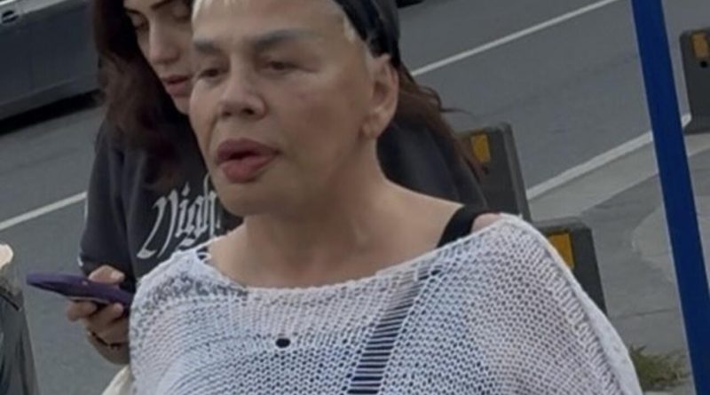 Sezen Aksu, Hayranlarını Kırmadı Sezen Aksu, Kanlıca'da Yürüyüş Yaparken Görü