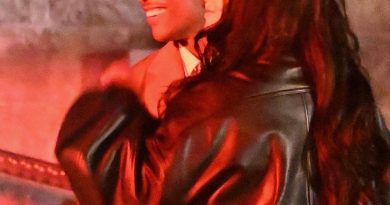 Here is a Turkish text that meets your requirements: Başlık: