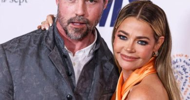 Here is the rewritten text in Turkish: Başlık: Denise Richards,