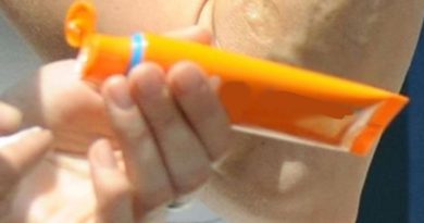 Başlık: Avustralya'da 18 Güneş Kreminin Satışı Durduruldu Avustralya'da, koruma seviyelerine