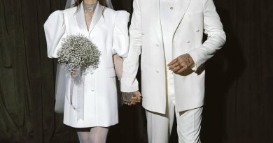 Başlık: Kızının adını açıkladı: İrem Helvacıoğlu'nun eşi Ural Kaspar bebeklerinin