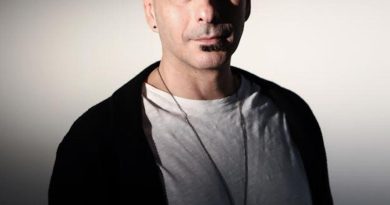 Here is a 10-word-long, punctuation-free, and original visual subtext in