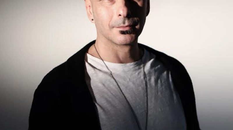 Here is a 10-word-long, punctuation-free, and original visual subtext in