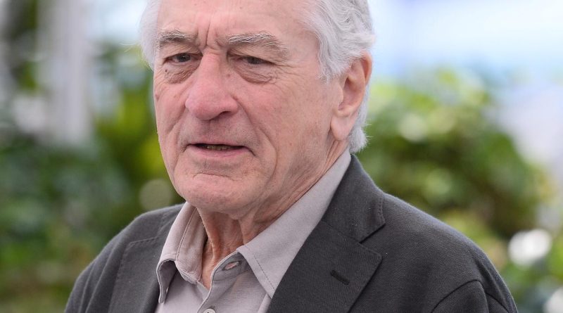 Başlık: Potestolara devam çağrısı yaptı: Robert De Niro'dan 'Kral Birinci