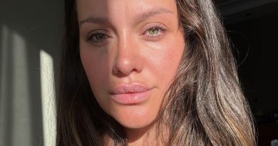 Here is the rewritten text in Turkish: Başlık: İrem Helvacıoğlu'ndan