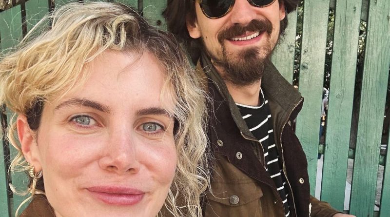 Başlık: Ayşecan Tatari ve Edip Tepeli Bir Araya Geldi Ayşecan