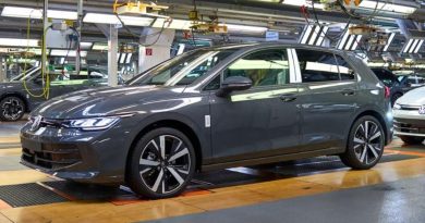 Volkswagen'den Üretime 'Ara' Kararı Volkswagen Golf ve Tiguan modellerini durdurdu