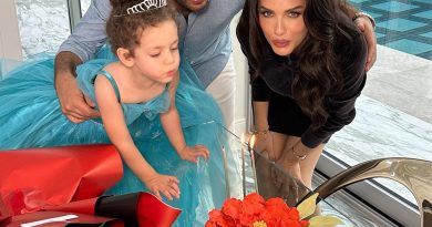 Here is a Turkish-only text that meets your requirements: Murat