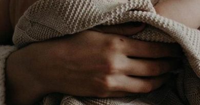 Here is the rewritten content in Turkish: Başlık: Anne Sütü,