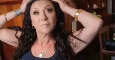 Güllü'nün Son Klibinin Kamera Arkası Görüntüleri Çıkarıldı Güllü'nün hazırlığına dair