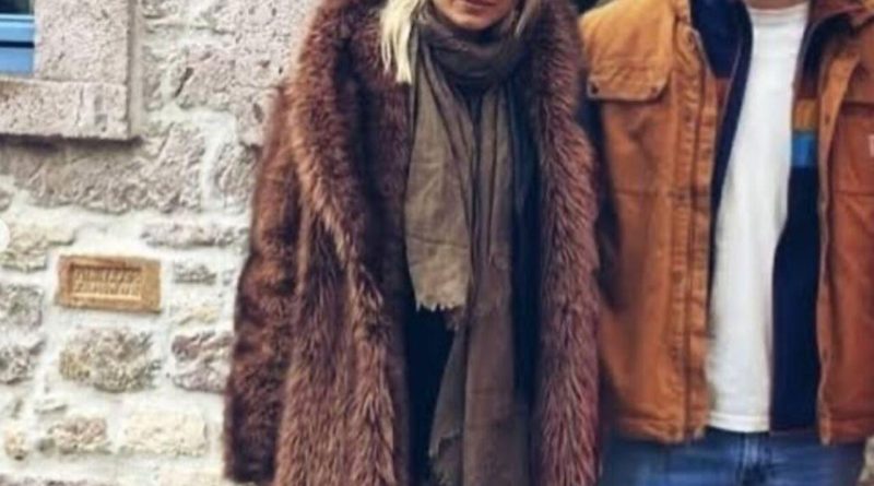 Here is the rewritten content in Turkish: Başlık: Melisa Sabancı