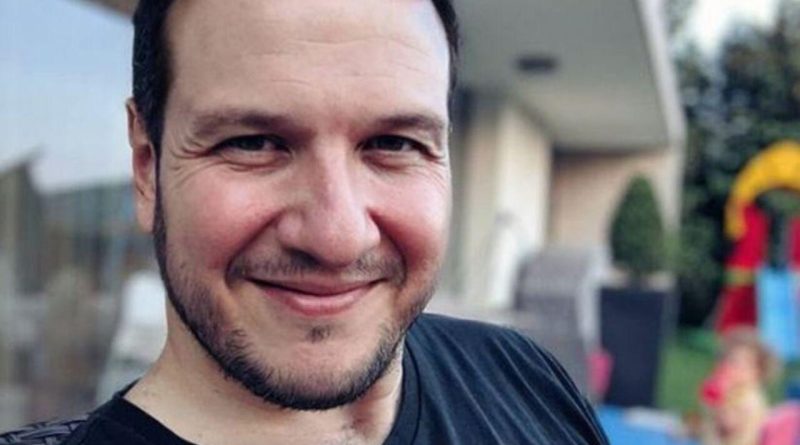 Here is the requested content in Turkish: Başlık: Şahan Gökbakar'ın