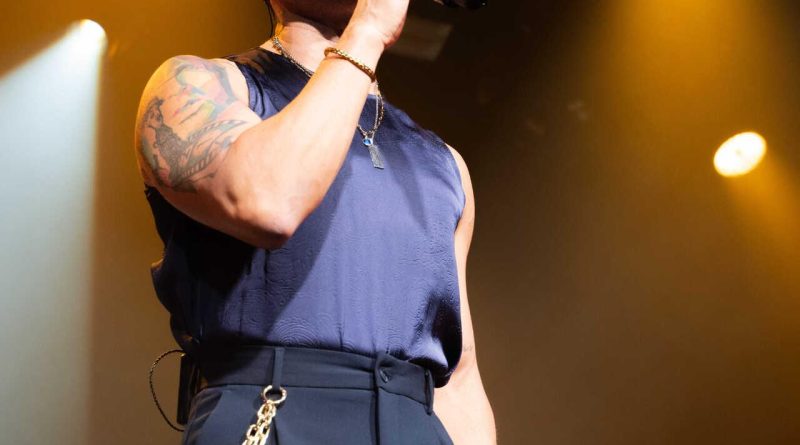 Here is a rewritten version of the text in Turkish: