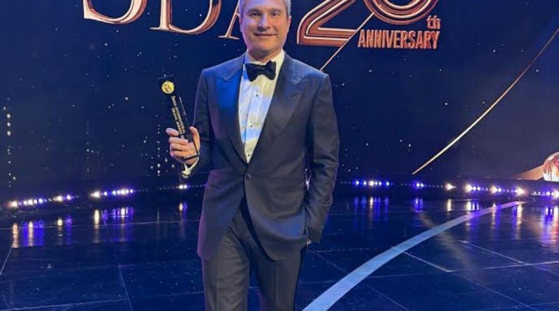 Here is the rewritten text in Turkish: Başlık: Deha Dizisi