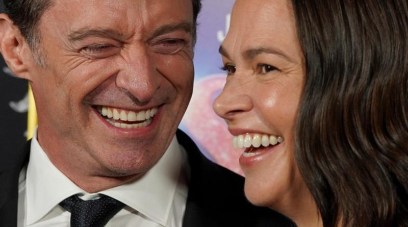 İki İkili, Kırmızı Halıda Birlikte Poz Verdi Hugh Jackman ve