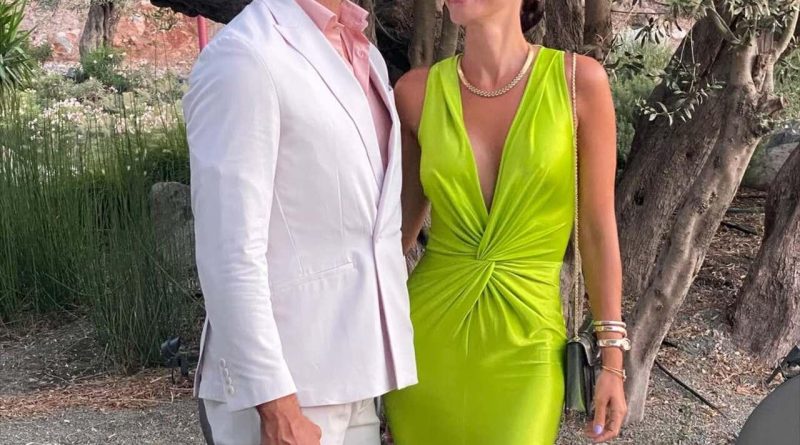 Başlık: Zeynep Sever, Volkan Demirel'e 44 Doğum Gününü Kutladı İçerik: